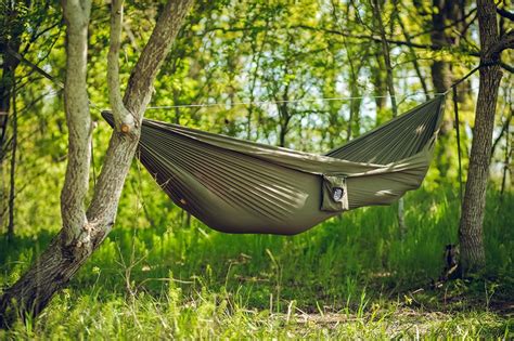 Hammock (straps included) – Modern Nomad.